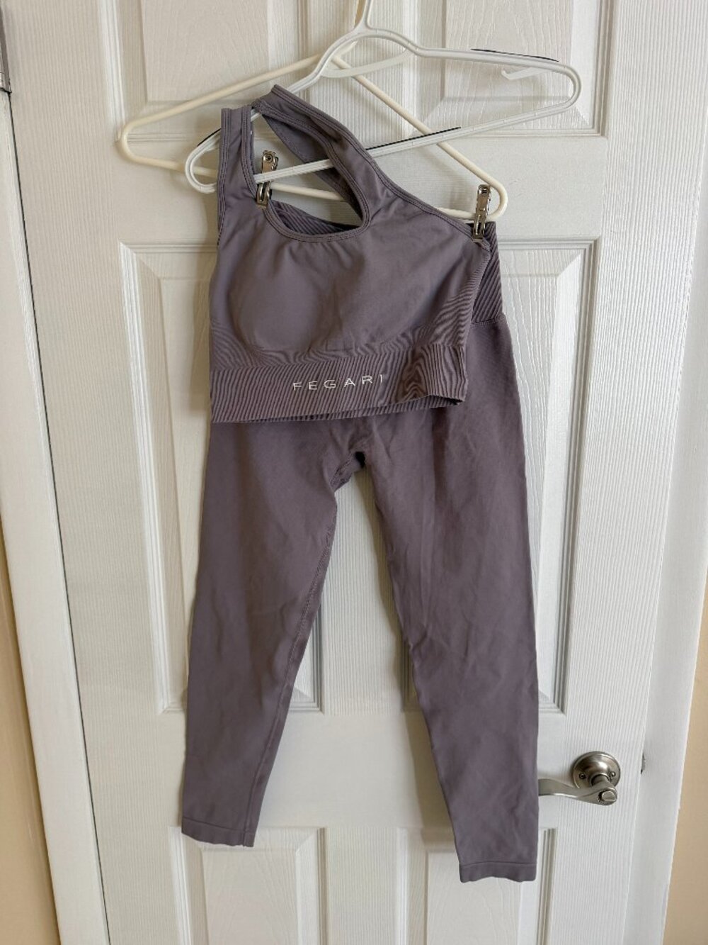 Fegari workout set (willing to sell separately)
